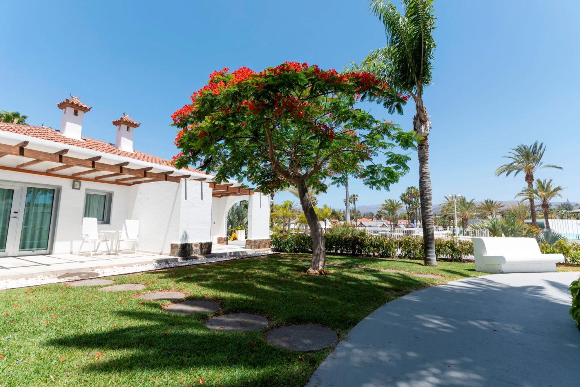 Hotel Livvo Dunagolf Suites Maspalomas  Bagian luar foto